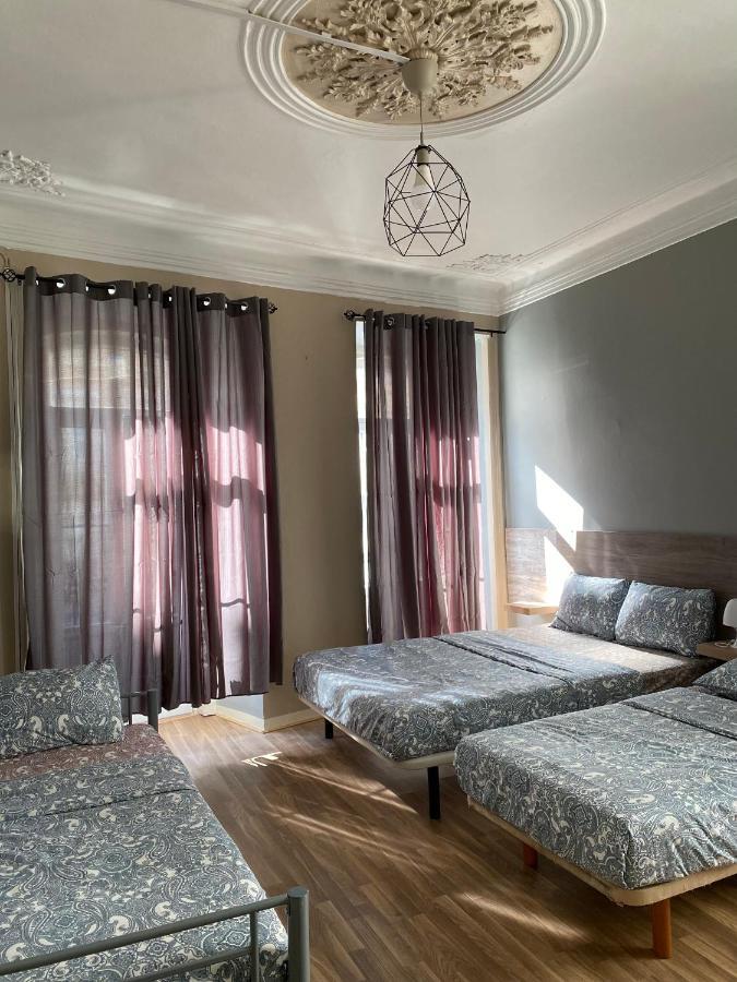 Sriindo Arroios Guest house *